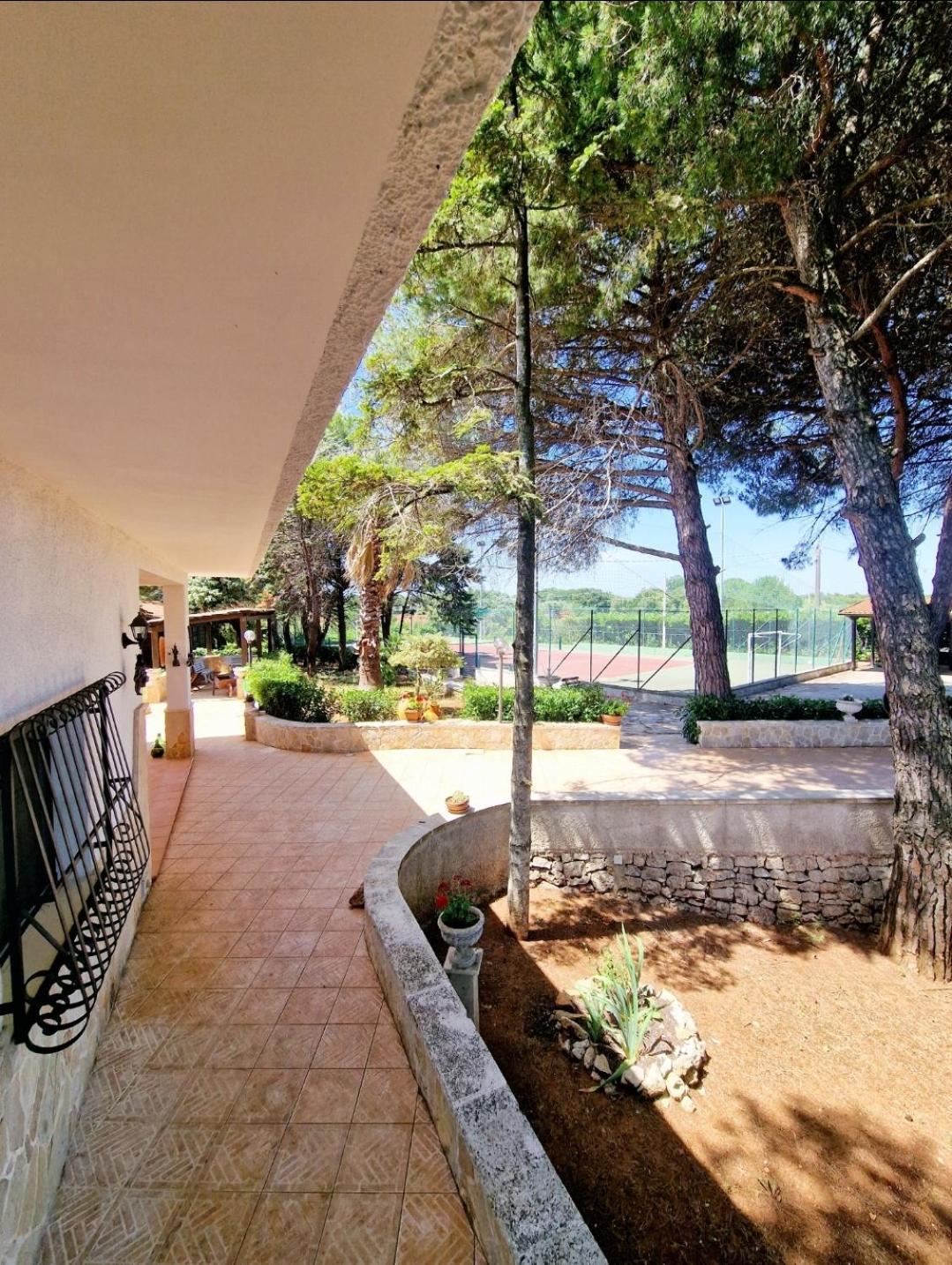 Villa Elisa Trulliandmore - Pool And Tennis Court Martina Franca Exterior photo